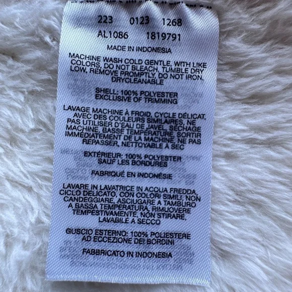 Elegant  White-Cream Teddy Jacket - Picture 5 of 11